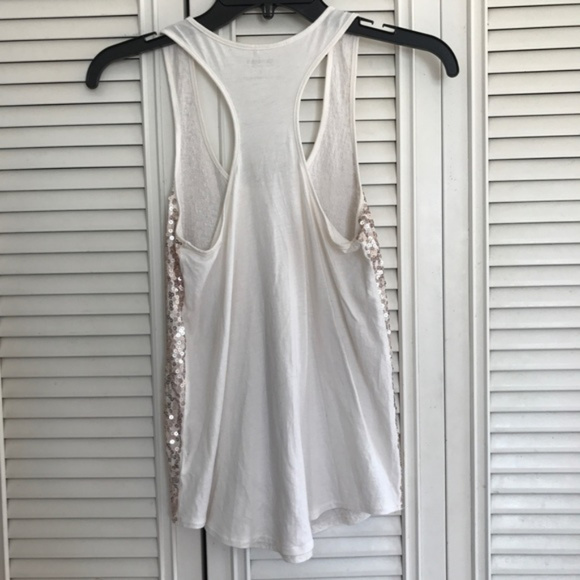 Express Women shiny cream sequin tank top - Picture 5 of 8